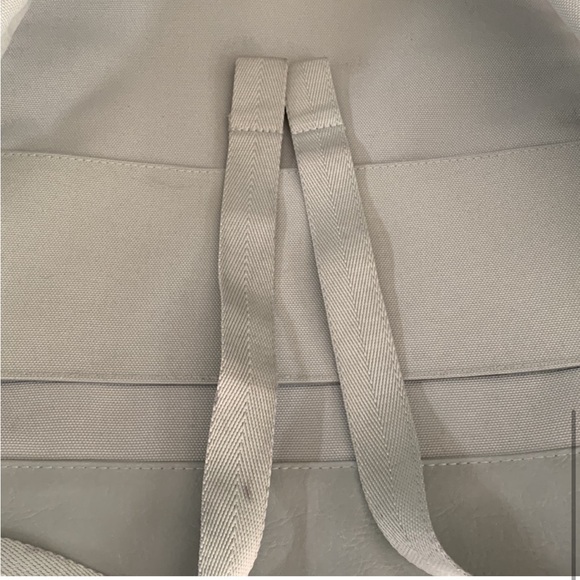 BEIS - BEIS The Backpack in MATCHA - Picture 6 of 8